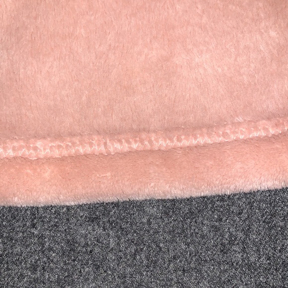 SWS Active pink plush cropped hoodie - Picture 5 of 5